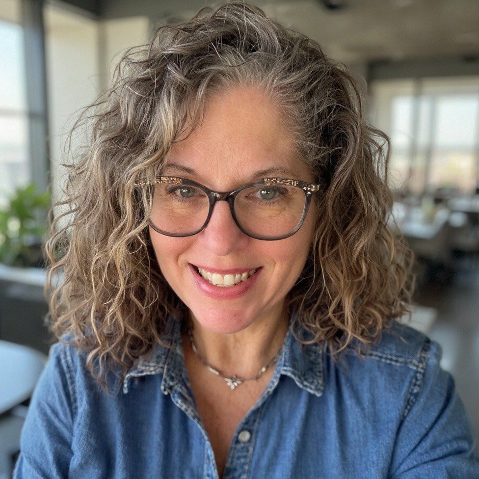 Divergent Decks Expert Roni K